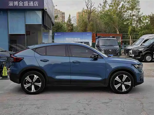 Volvo C40 2023