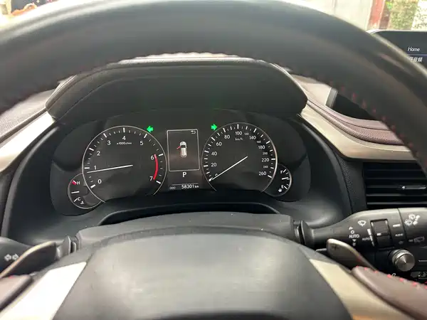 Lexus RX 2022