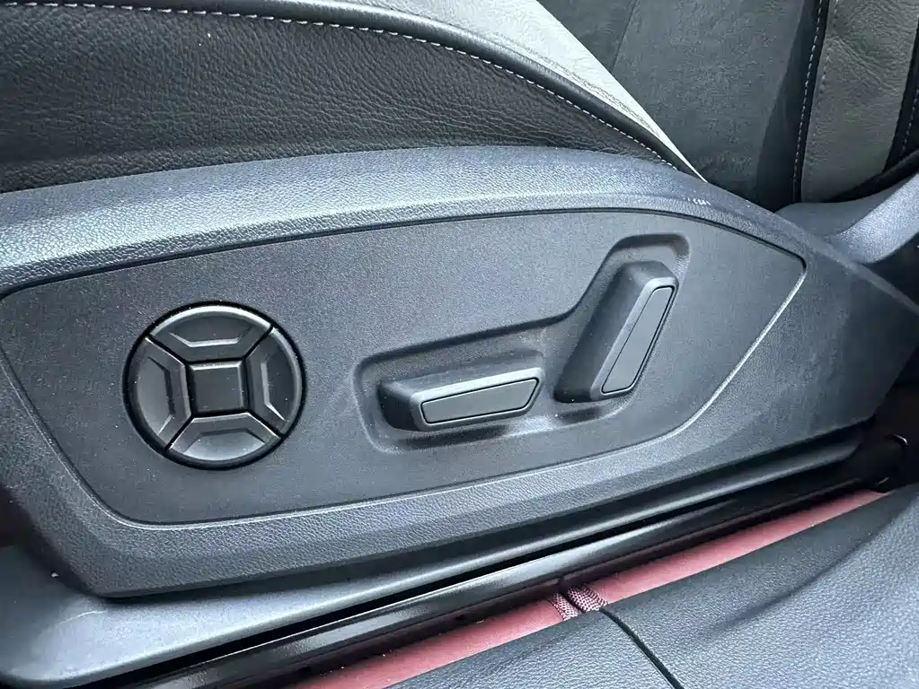 Audi Q3 2023 — фото 14