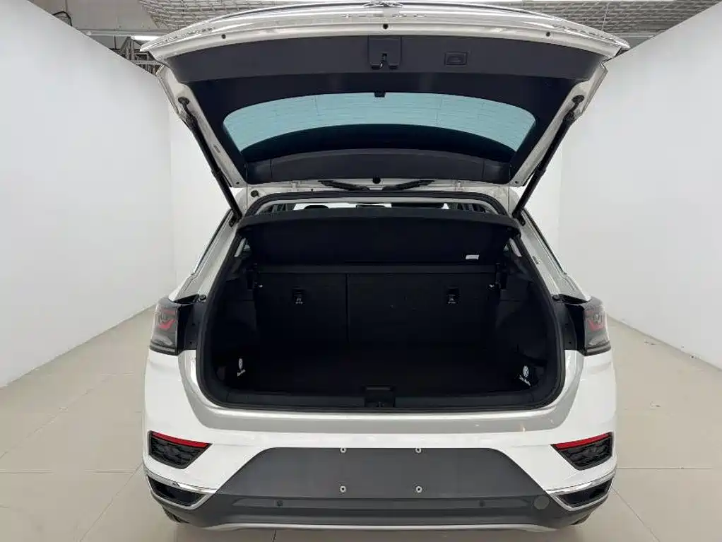 Volkswagen T-Roc 2024 — фото 8