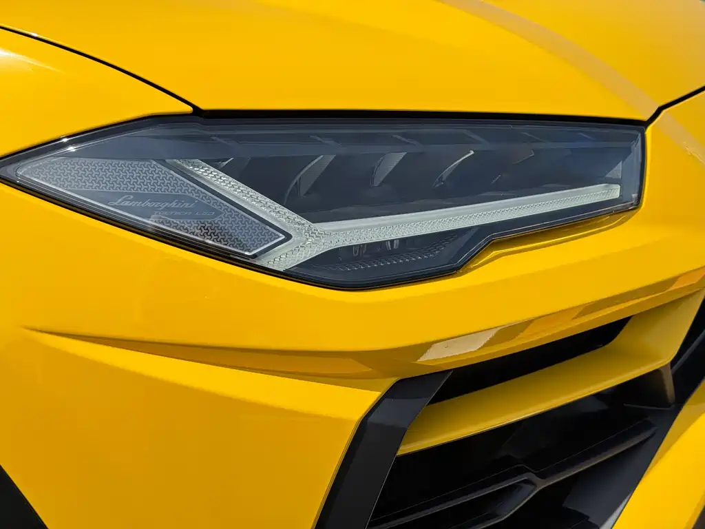 Lamborghini Urus 2021 — фото 17