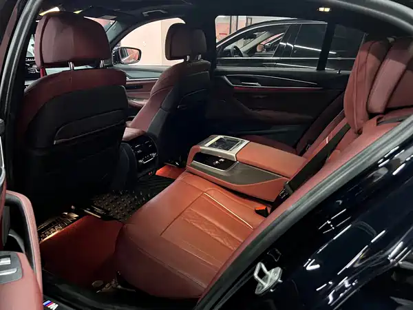 BMW 5 Series 2021