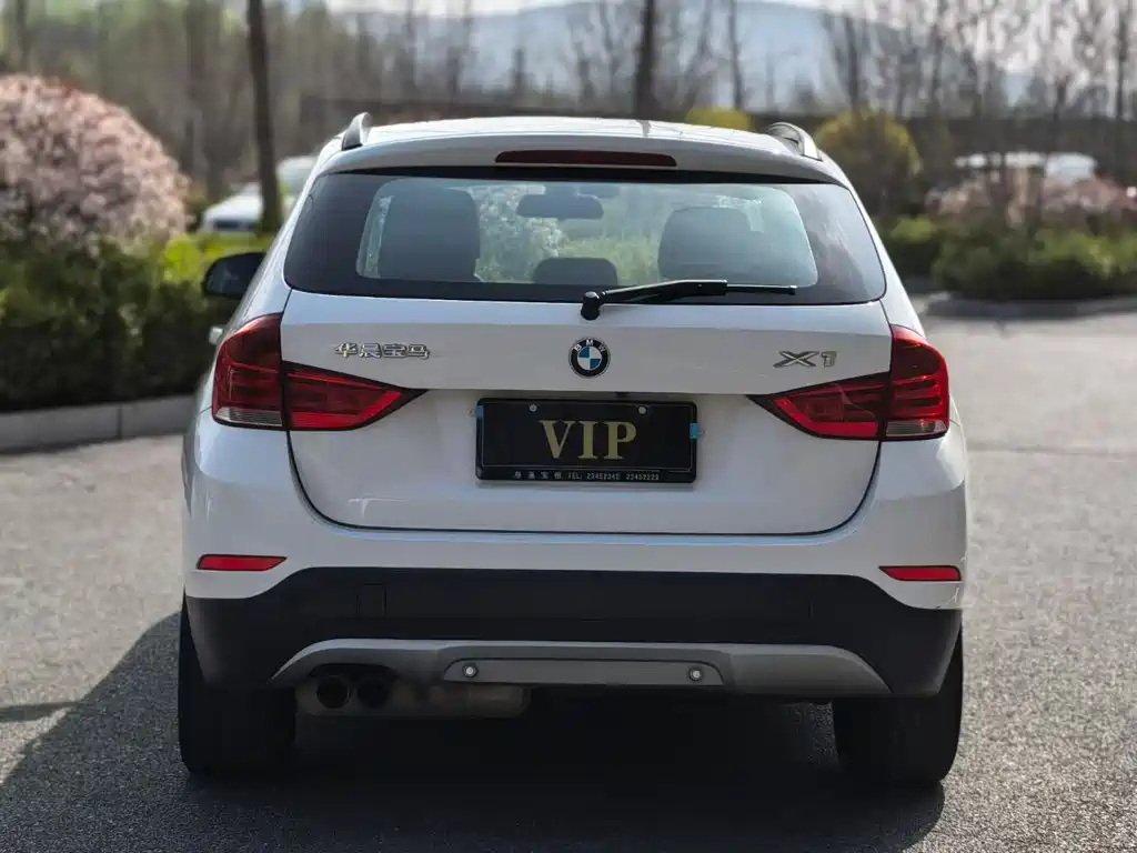 BMW X1 2015 — фото 5