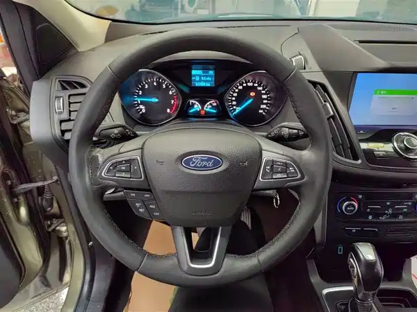 Ford Kuga 2017