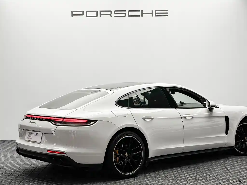 Porsche Panamera 2023 — фото 5