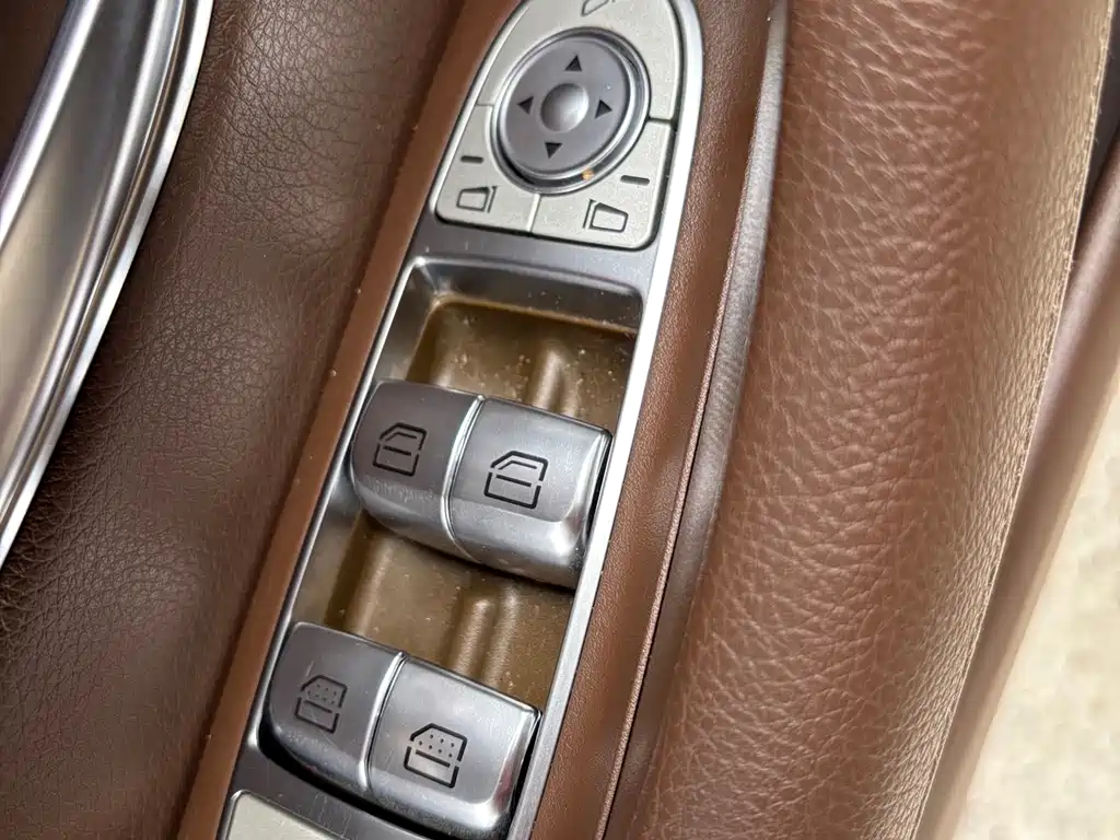 Mercedes-Benz E-Class 2018 — фото 12