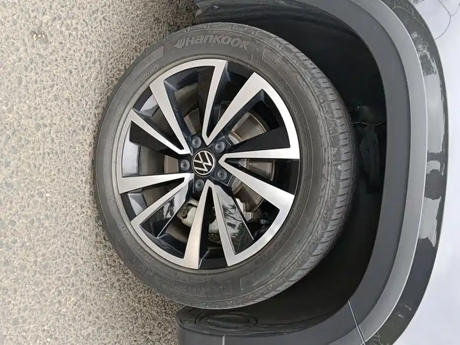 Volkswagen Tharu 2021