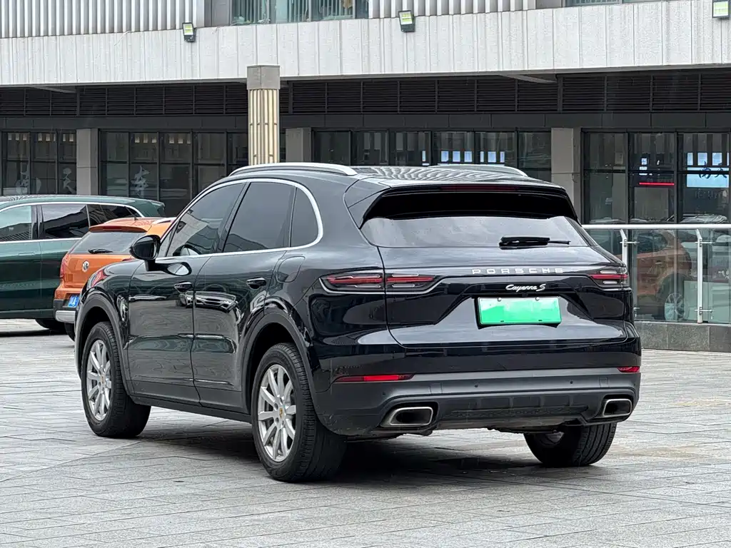 Porsche Cayenne New Energy 2020 — фото 5