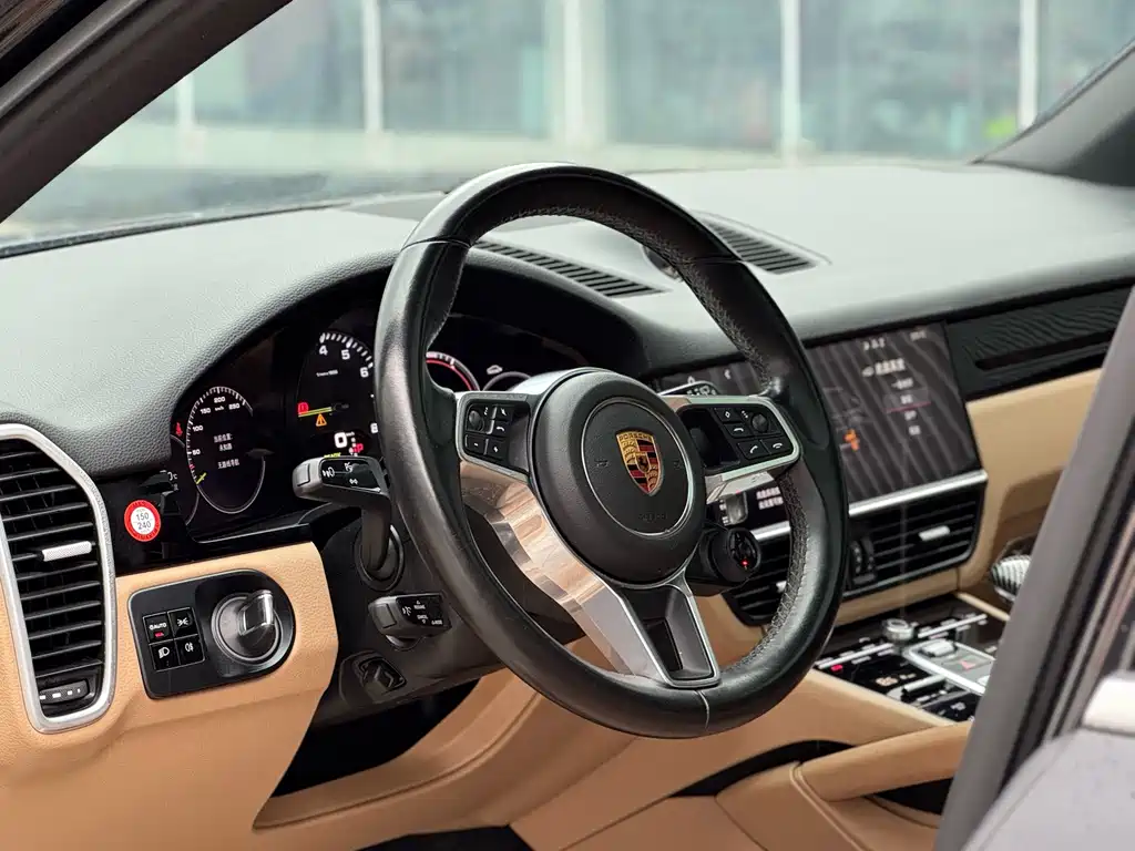 Porsche Cayenne New Energy 2020 — фото 8