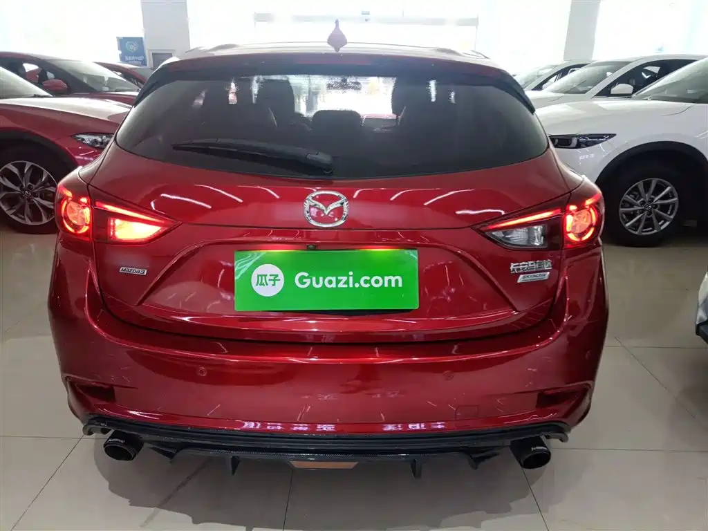 Mazda 3 Axela 2018 — фото 6