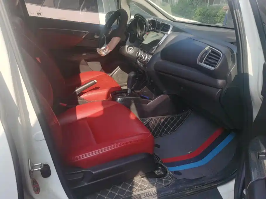 Honda Fit 2015 — фото 8