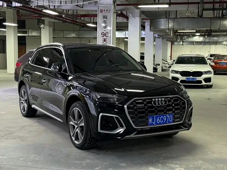 Audi Q5L 2022 — фото 10