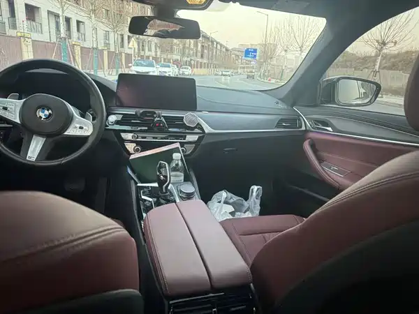 BMW 5 Series 2023