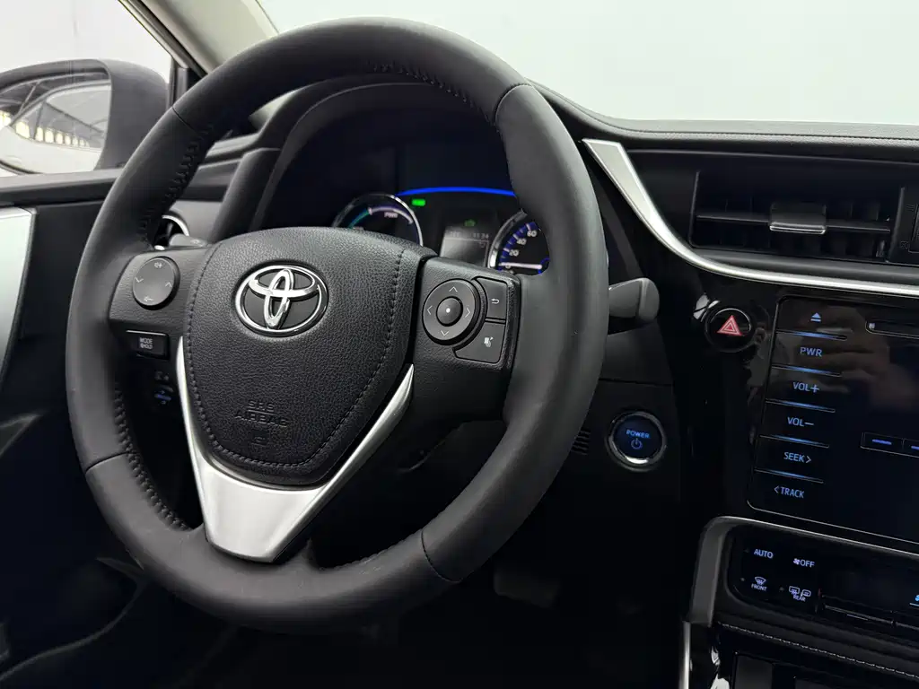 Toyota Corolla 2021 — фото 14