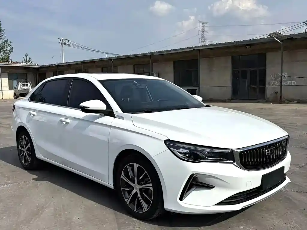 Geely Emgrand 2023 — фото 3