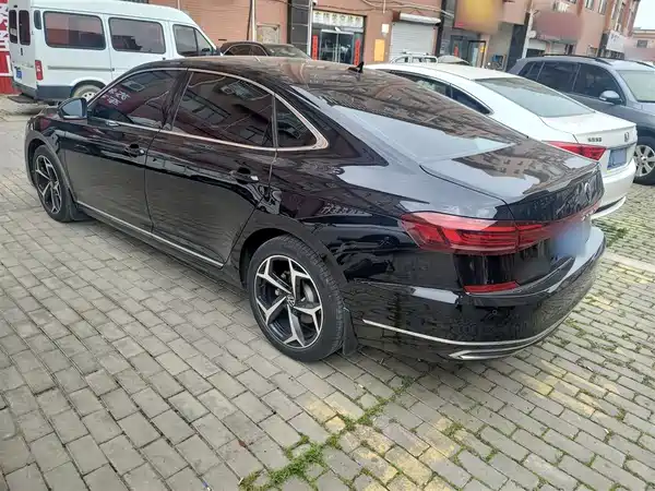 Volkswagen Passat 2024