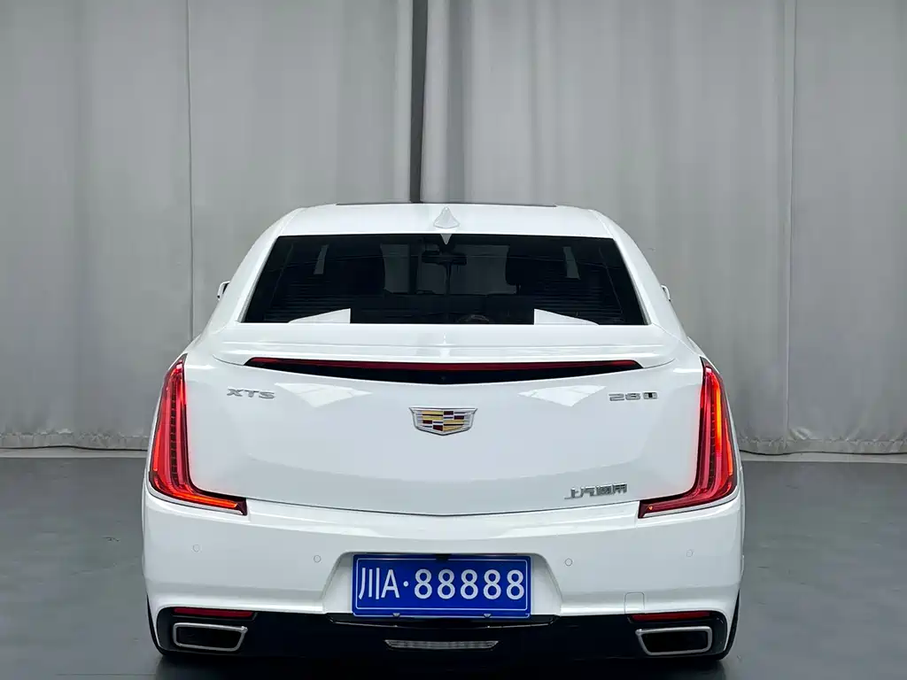 Cadillac XTS 2018 — фото 10