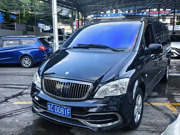 Mercedes-Benz Vito 2015