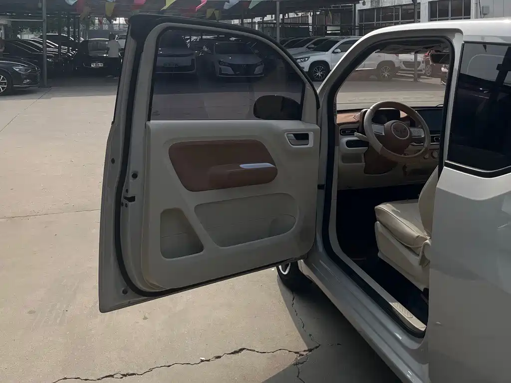 Wuling Hongguang MINIEV 2025