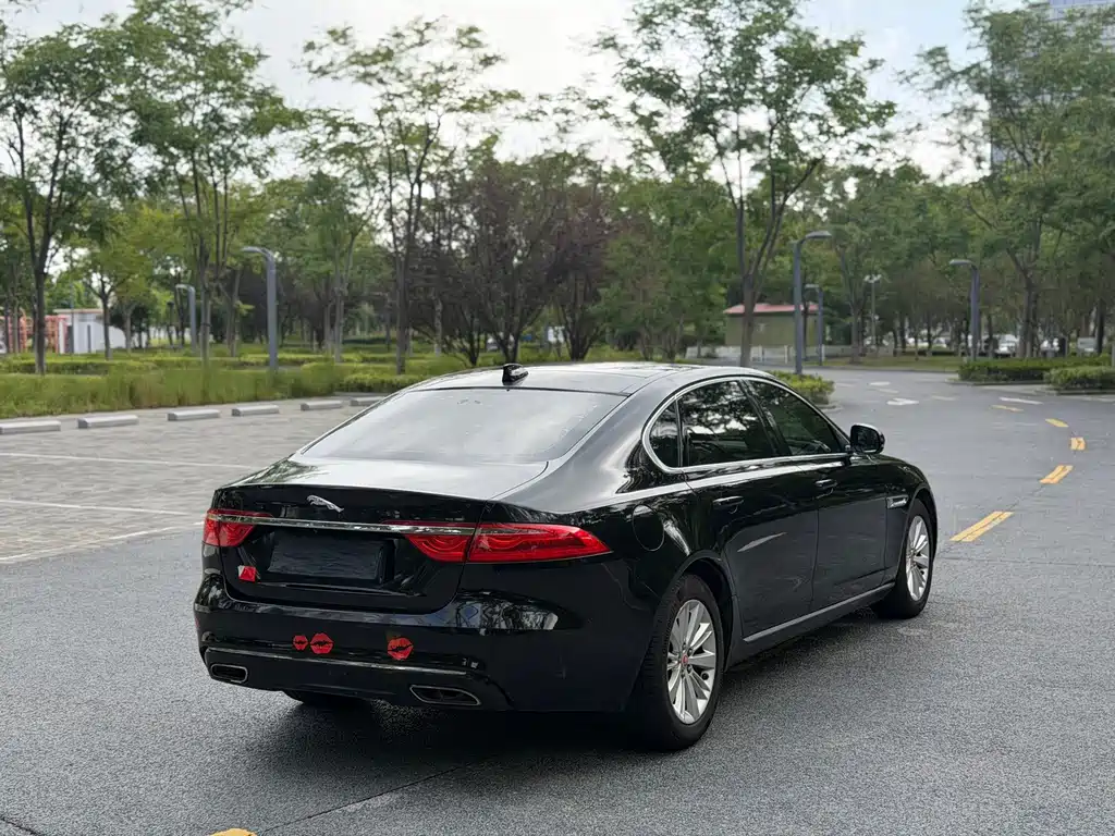 Jaguar XFL 2019 — фото 13