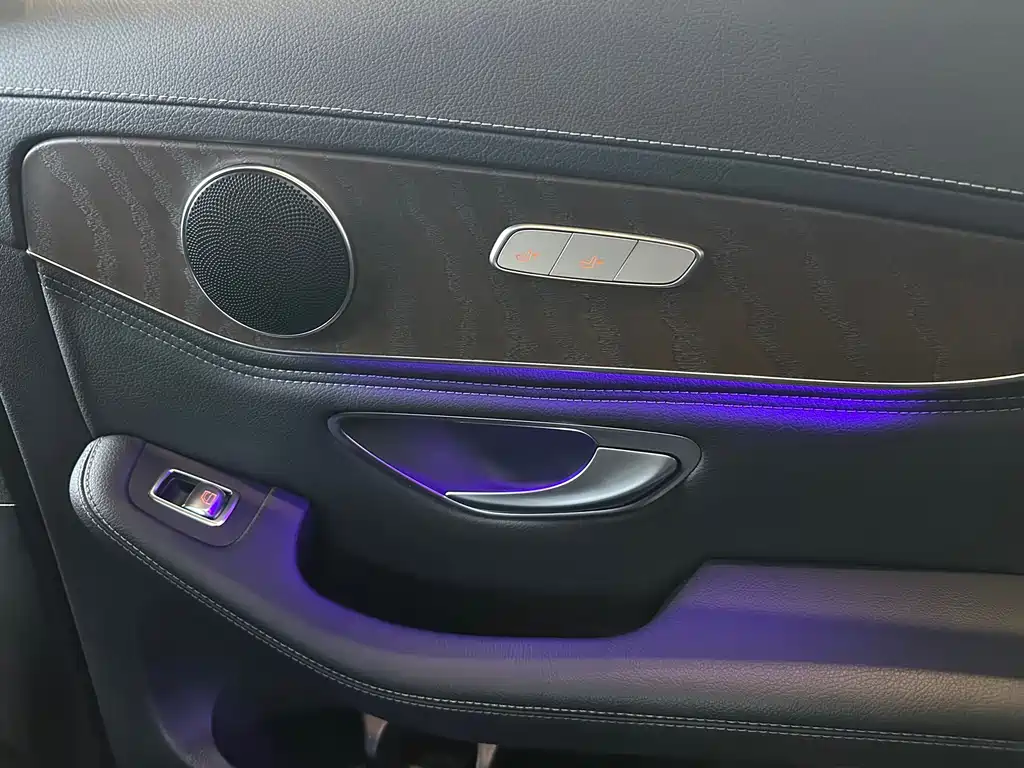 Mercedes-Benz GLC 2020 — фото 13