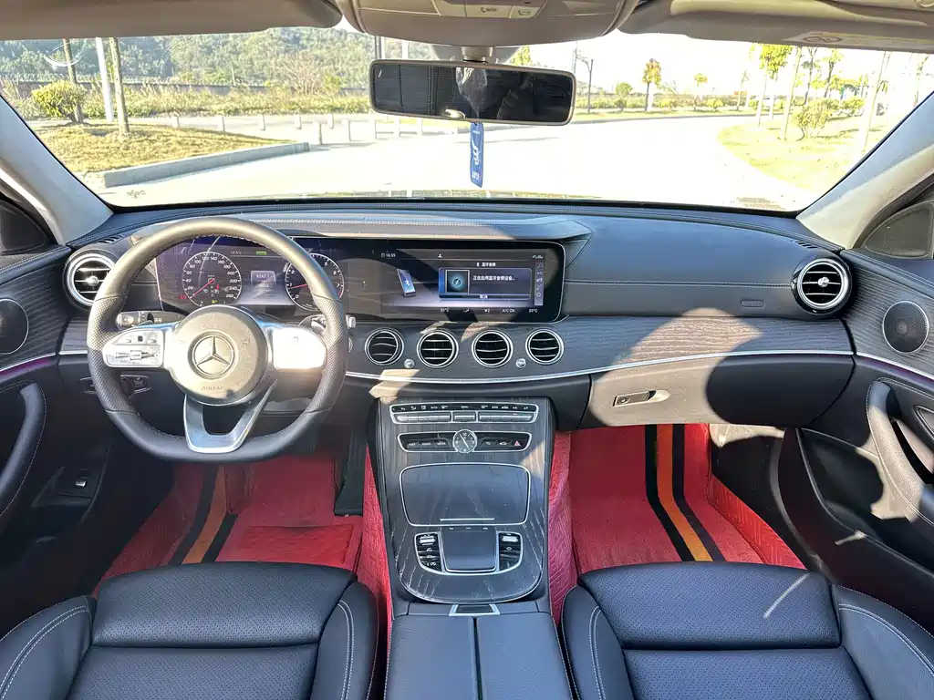 Mercedes-Benz E-Class 2020 — фото 16
