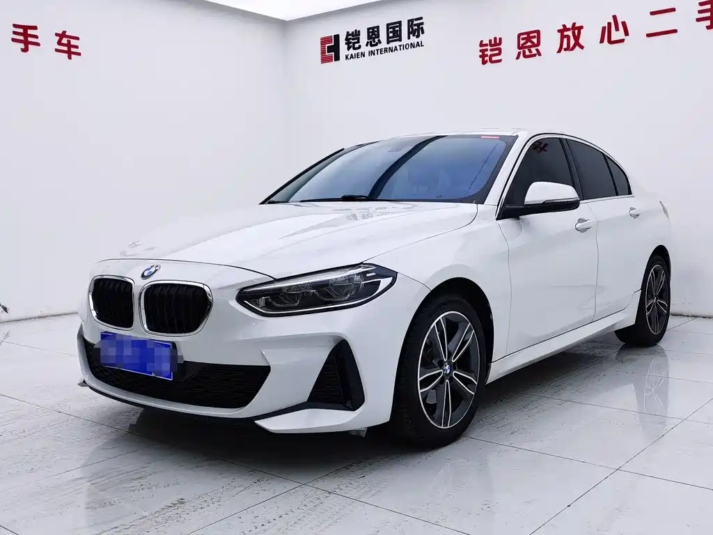 BMW 1 Series 2021 — фото 1