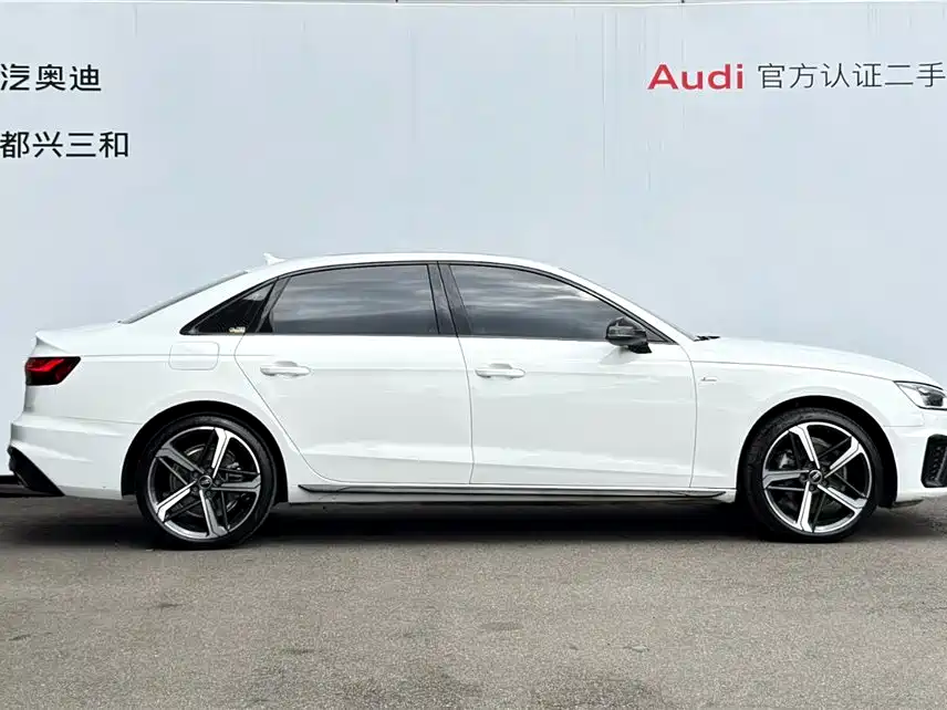 Audi A4L 2024 — фото 3