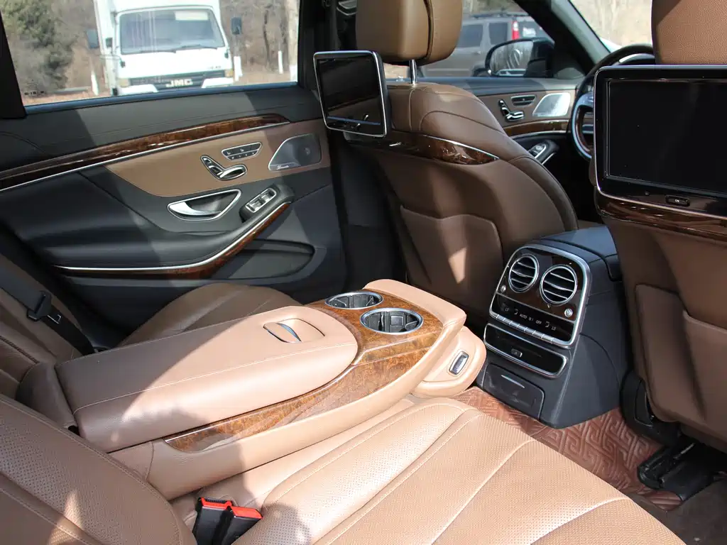 Mercedes-Benz S-Class 2017 — фото 16