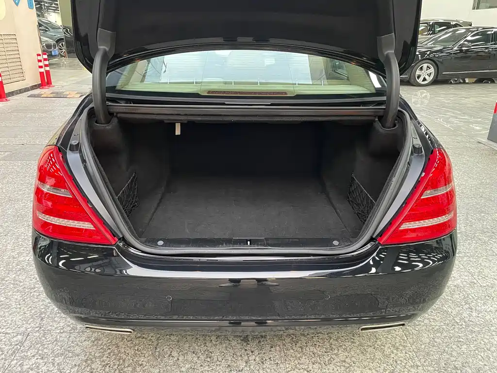 Mercedes-Benz S-Class 2011 — фото 12