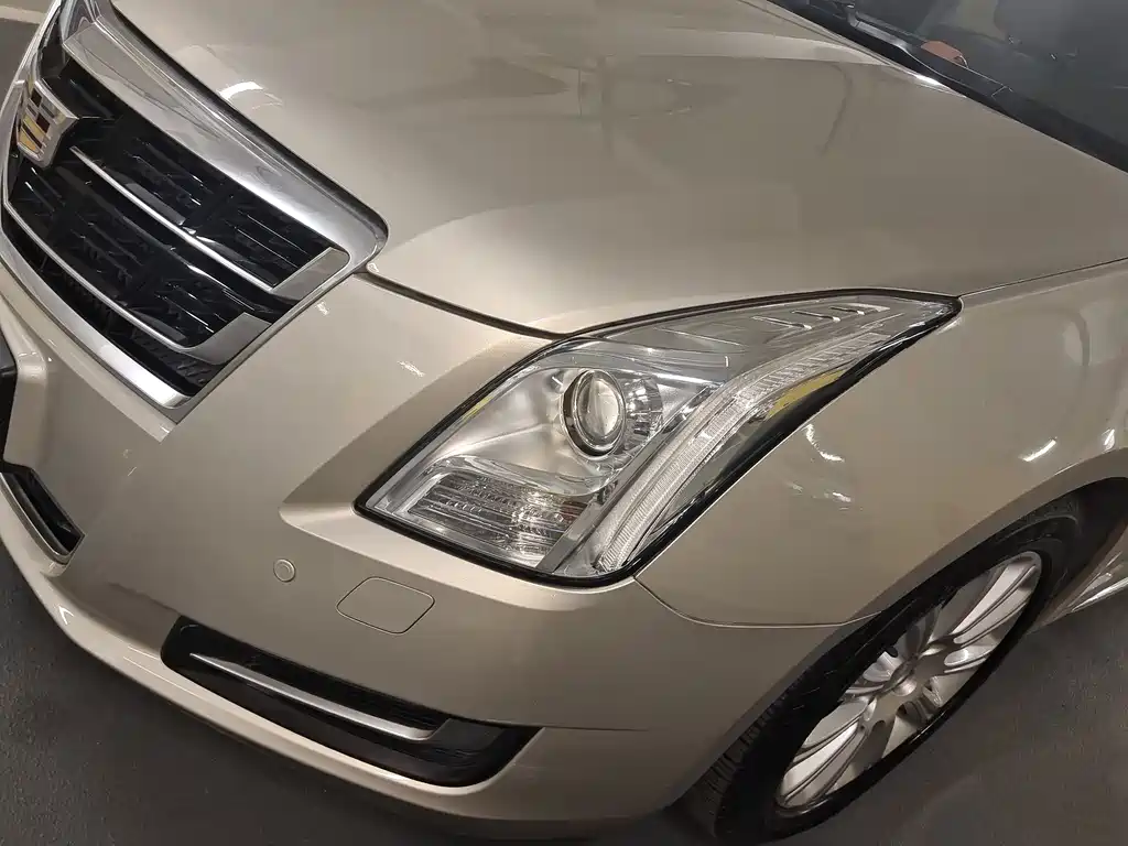 Cadillac XTS 2016 — фото 14
