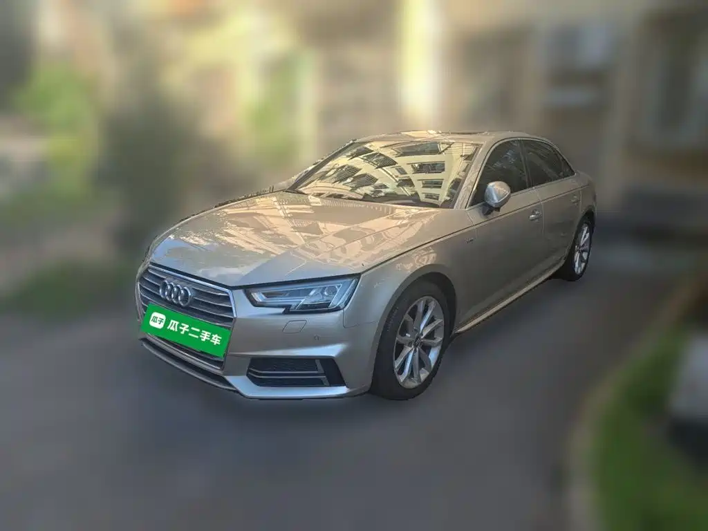 Audi A4L 2018