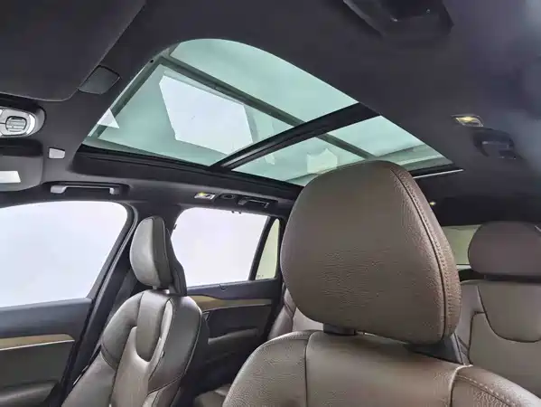 Volvo XC90 2020