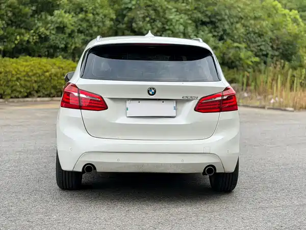 BMW 2 Series Station Wagon 2017