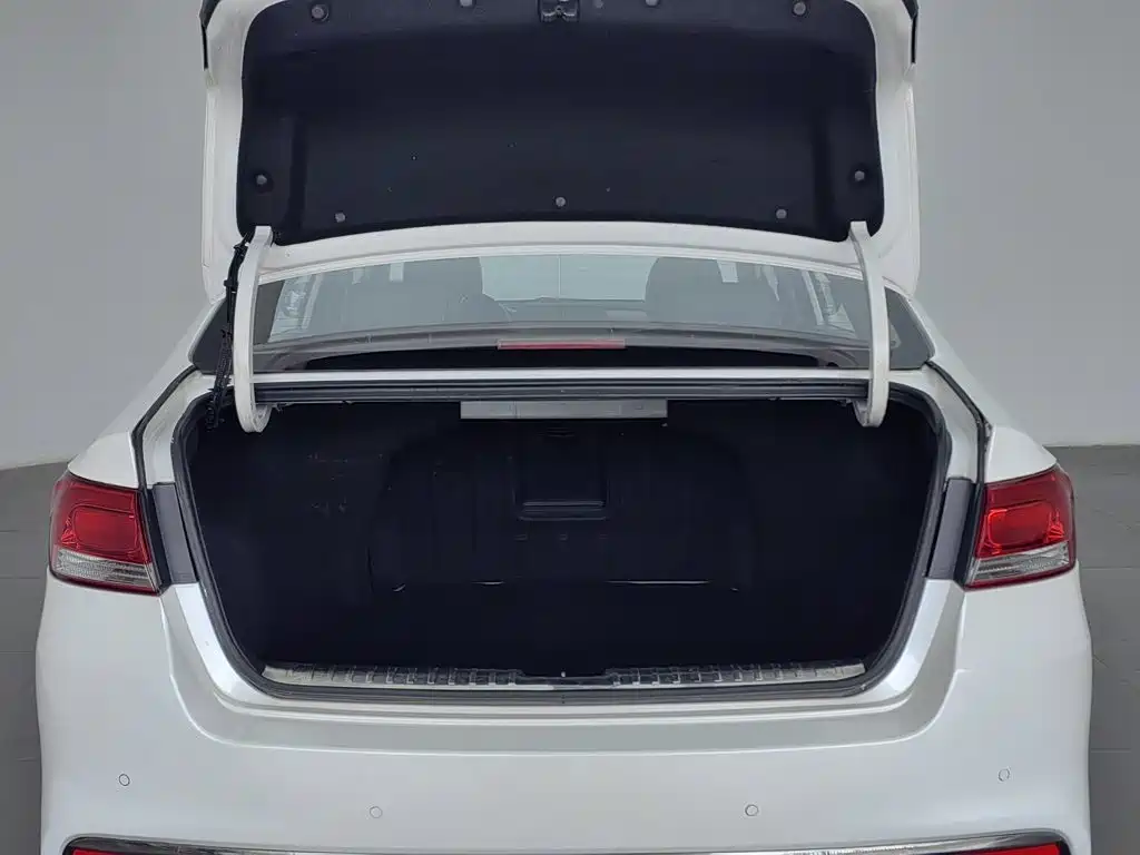 Kia K4 2015 — фото 16