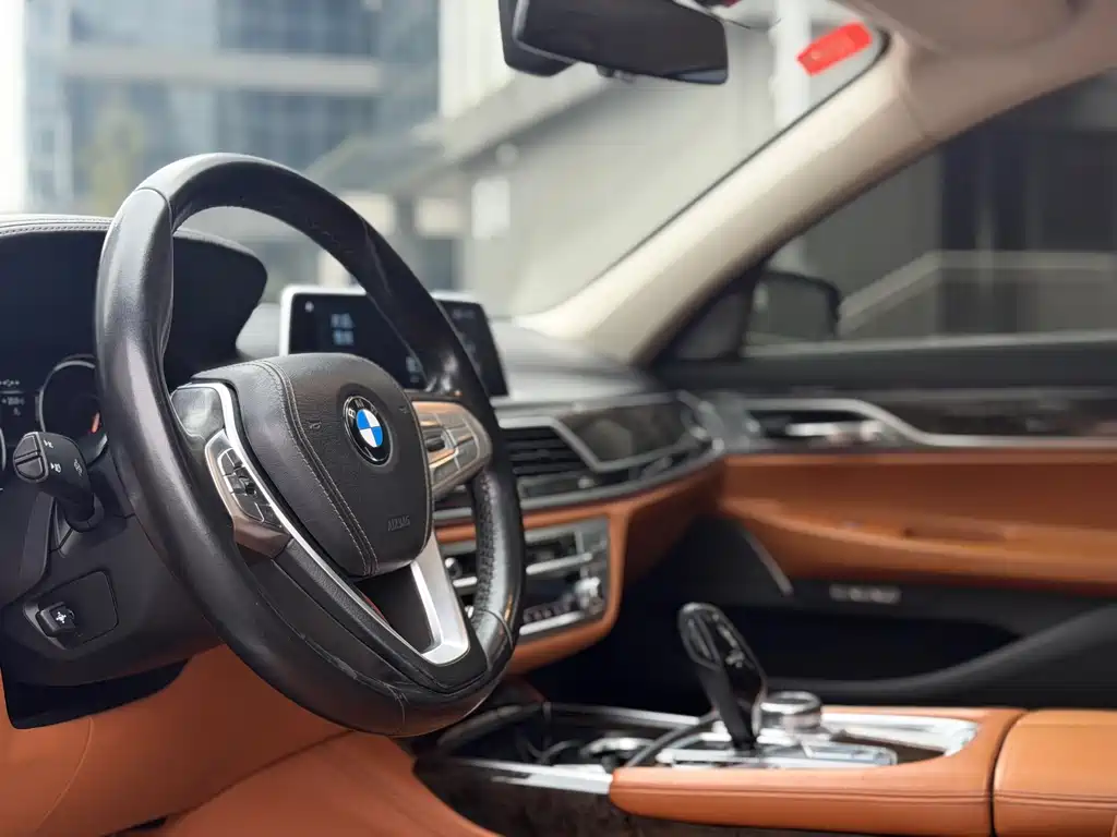 BMW 7 Series 2016 — фото 4