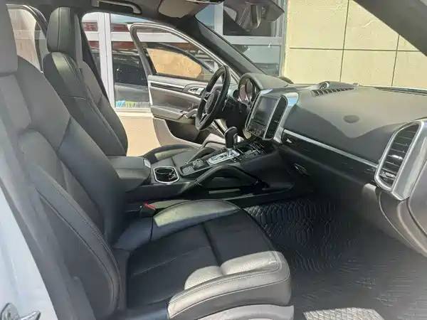 Porsche Cayenne 2017