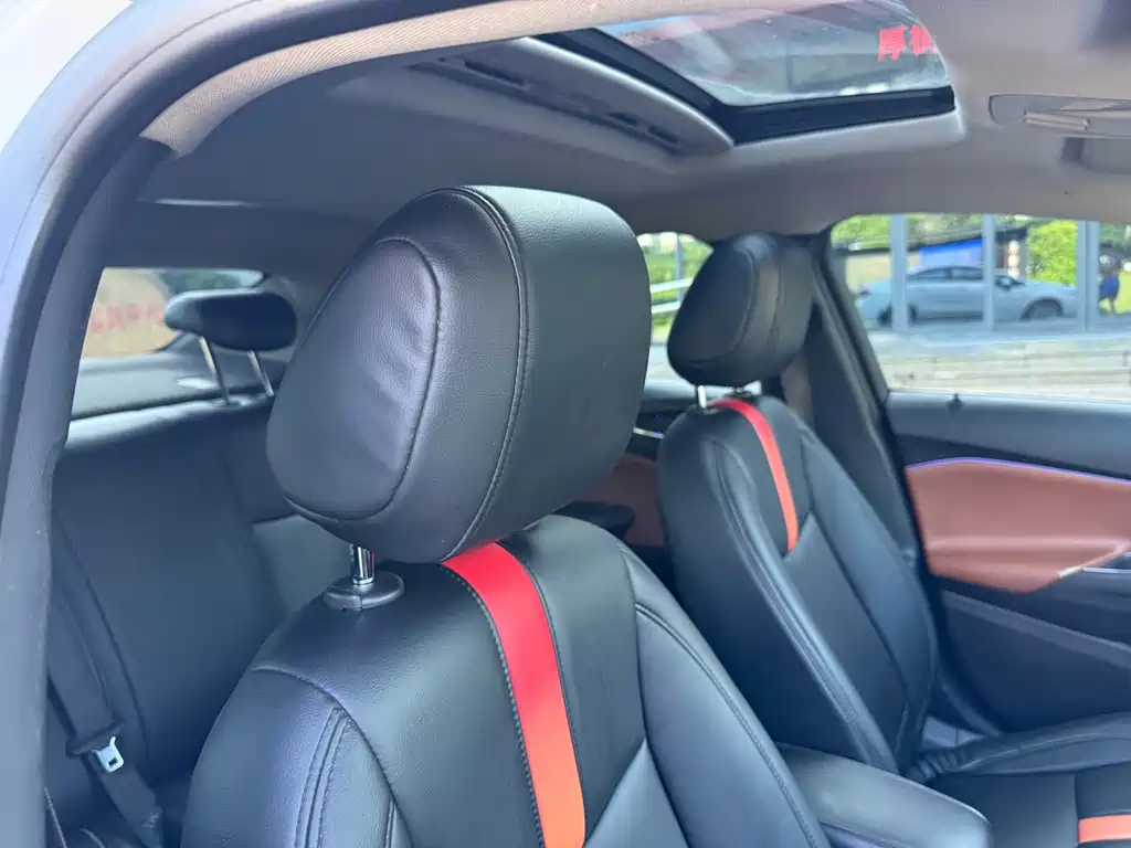 Chevrolet Cruze 2018 — фото 17