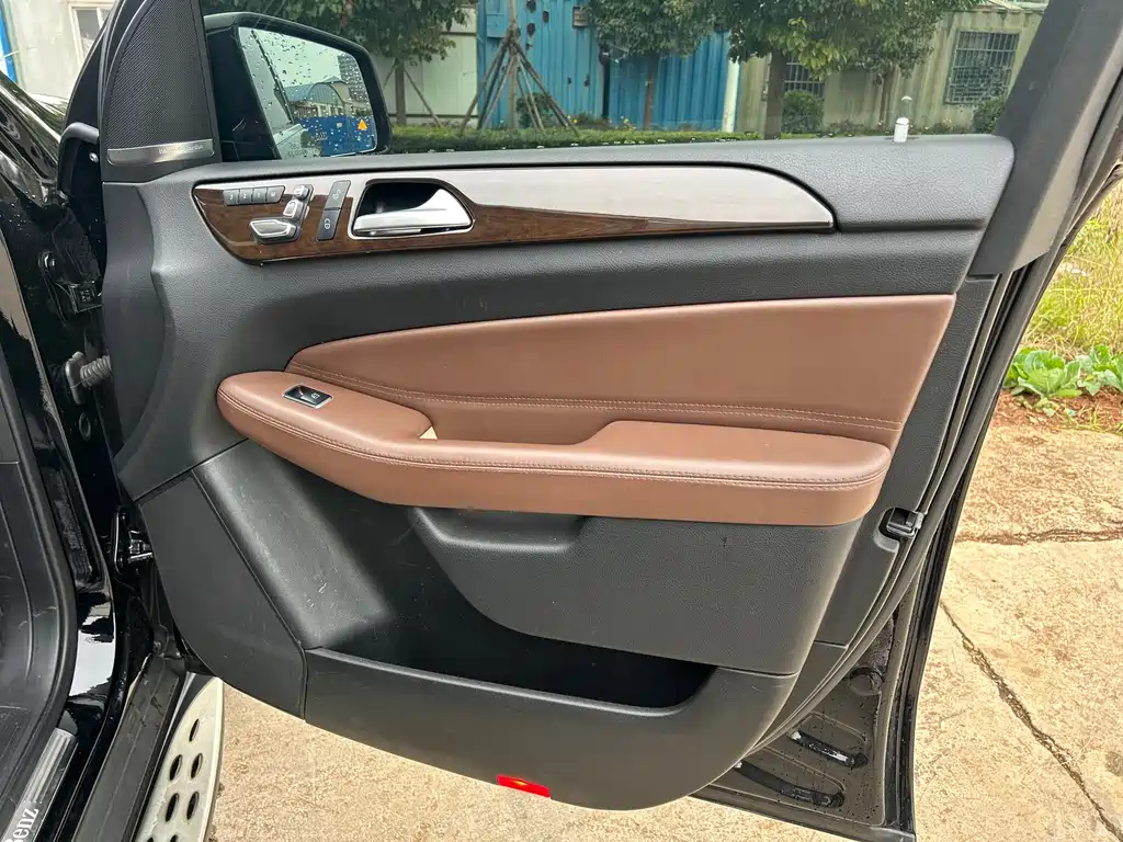 Mercedes-Benz GLS 2020 — фото 23