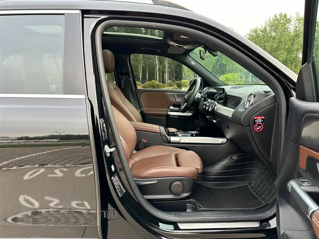 Mercedes-Benz GLB 2022 — фото 15
