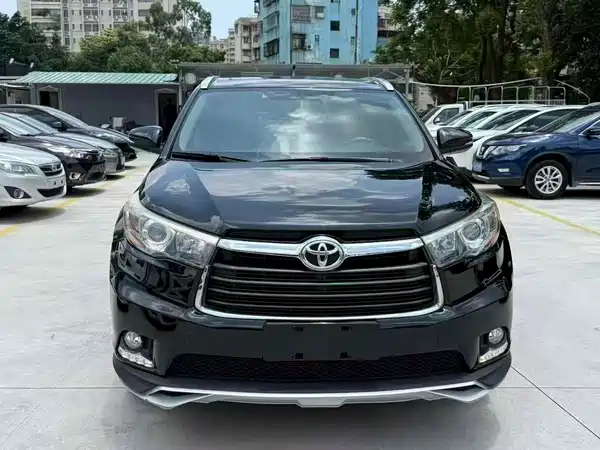 Toyota Highlander 2016