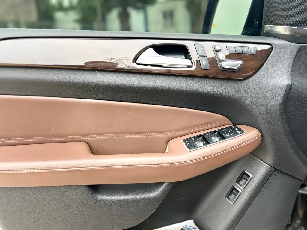 Mercedes-Benz GLS 2020 — фото 35