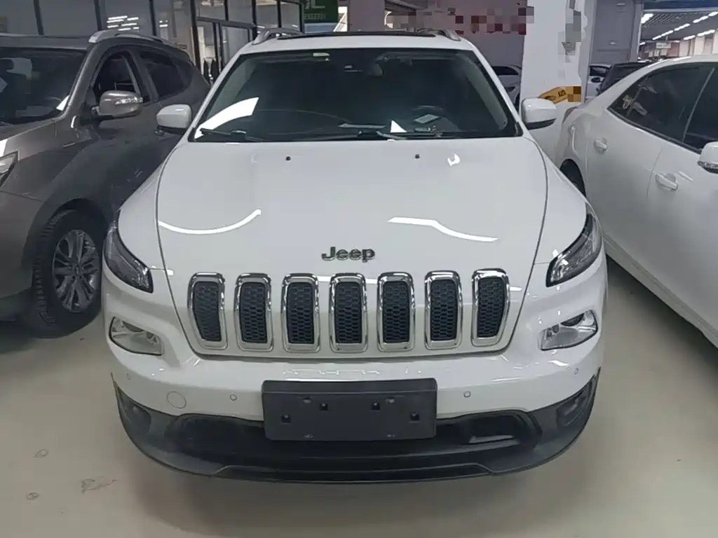 Jeep Cherokee 2017 — фото 3