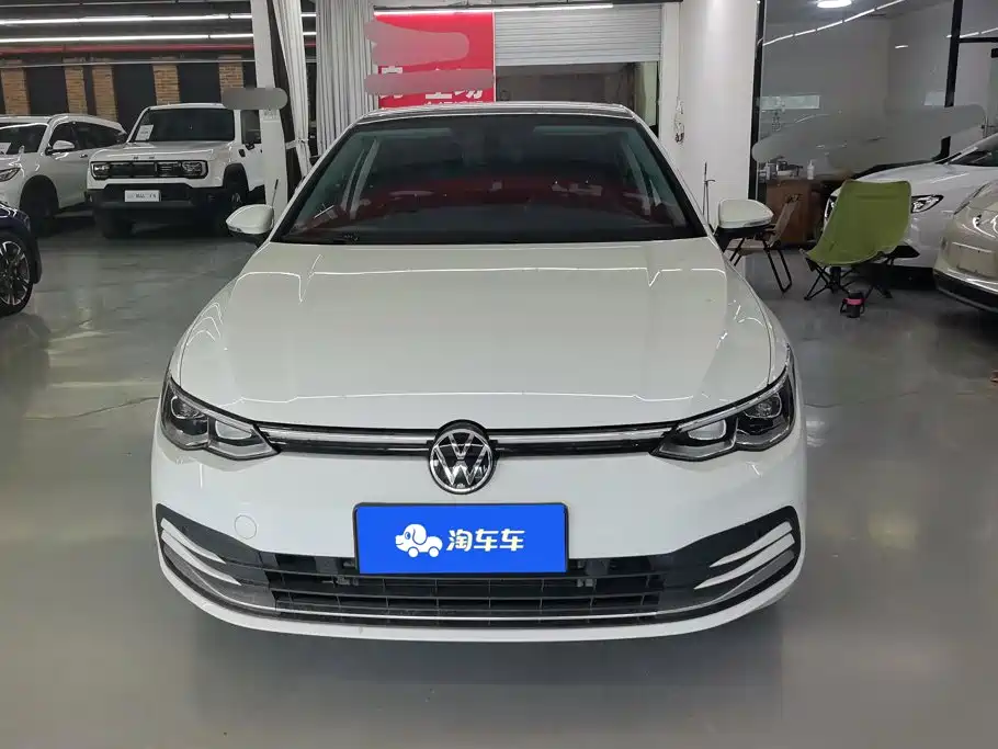 Volkswagen Golf 2024