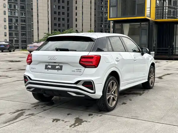 Audi Q2L 2022