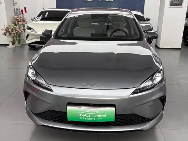 BYD Seal 05 DM-i 2025