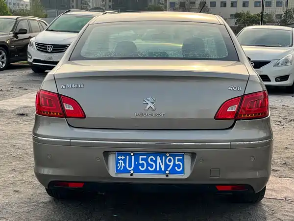 Peugeot 408 2013