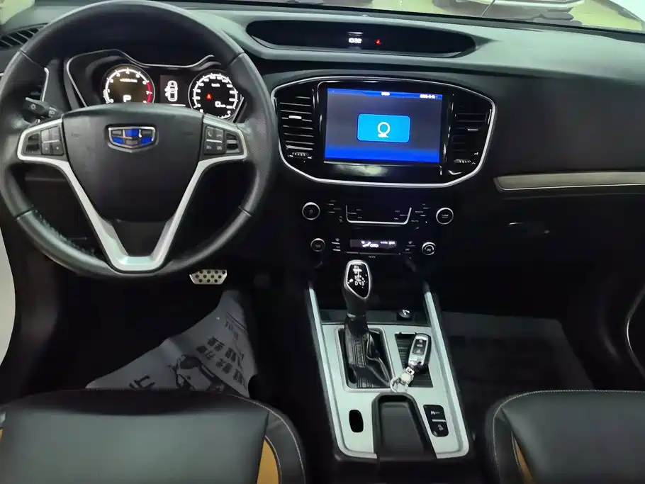 Geely Vision X6 2018 — фото 12