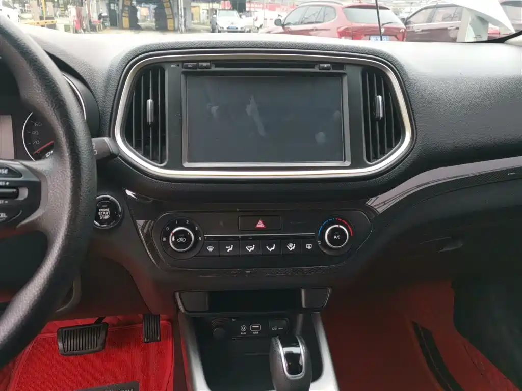 Kia KX3 2015 — фото 13