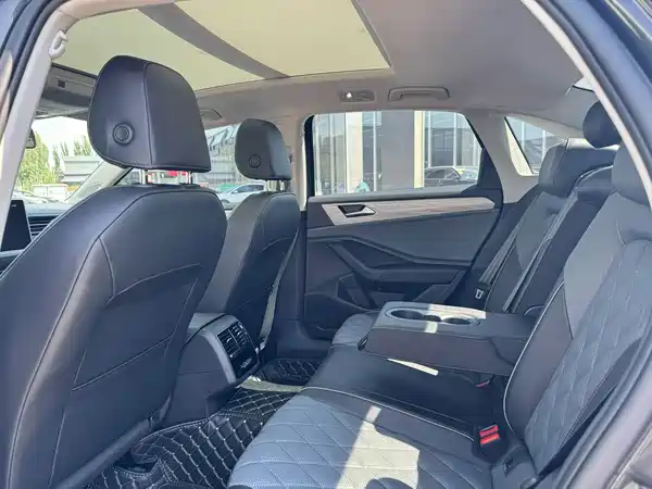 Volkswagen Sagitar 2023